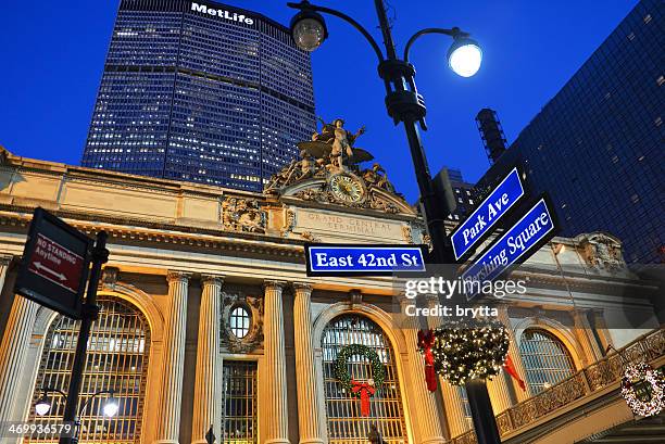 grand central station - metlife building stock pictures, royalty-free photos & images