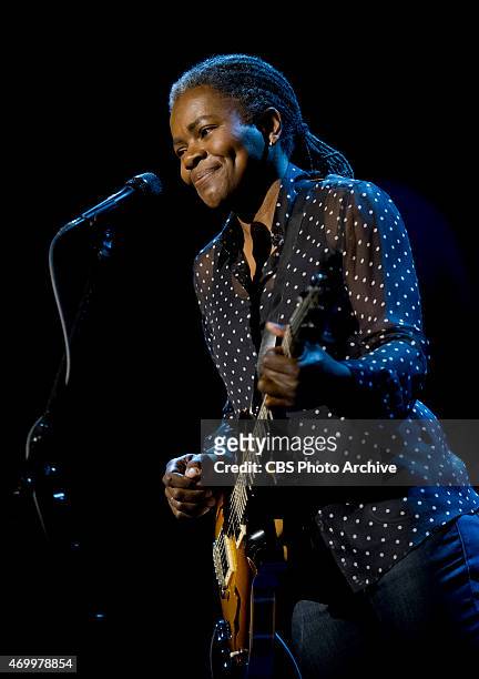 Musical guest Tracy Chapman performs "Stand By Me" on the Late Show with David Letterman, Thursday April 16, 2015 on the CBS Television Network.