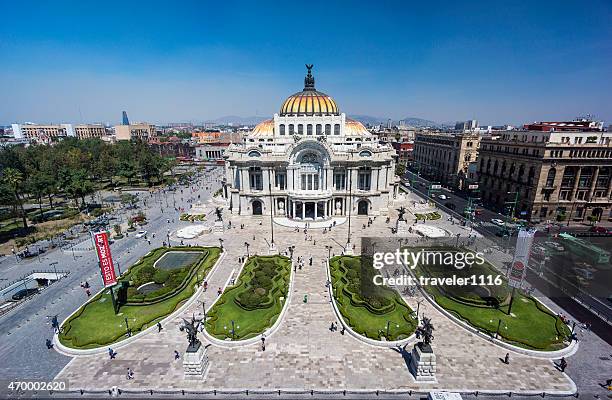 palacio de bellas artes in mexico city, mexico - palacio de bellas artes stockfoto's en -beelden