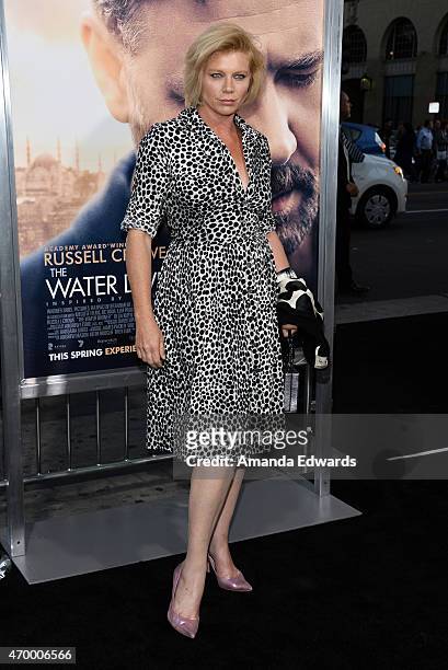 Actress Peta Wilson arrives at the Los Angeles premiere of "The Water Diviner" at the TCL Chinese Theatre IMAX on April 16, 2015 in Hollywood,...