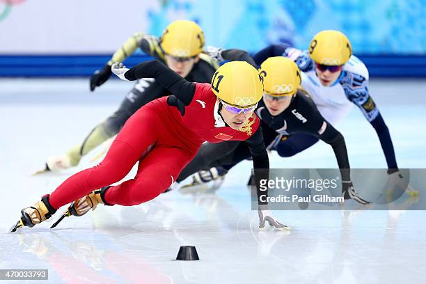 Jianrou Li of China leads the pack in the Short Track Ladies' 1000m Heat at Iceberg Skating Palace on day 11 of the 2014 Sochi Winter Olympics on...