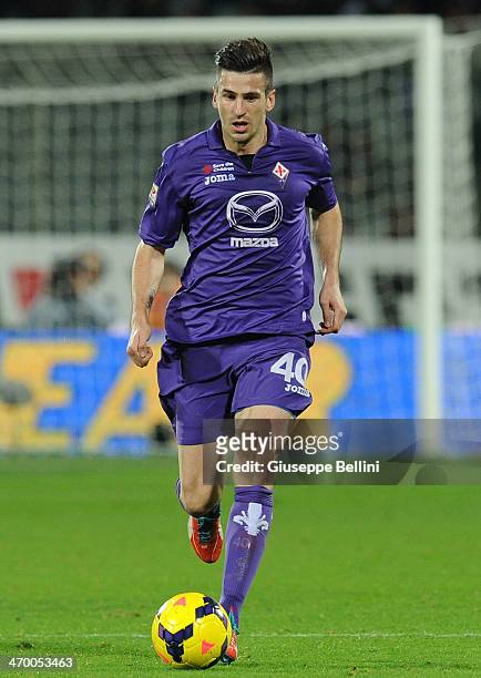 Nenad Tomovic of Fiorentina in action during the Serie A match between ACF Fiorentina and FC Internazionale Milano at Stadio Artemio Franchi on...