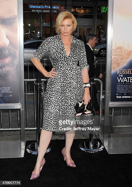 Actress Peta Wilson arrives at the Los Angeles premiere of 'The Water Diviner' at the TCL Chinese Theatre IMAX on April 16, 2015 in Hollywood,...
