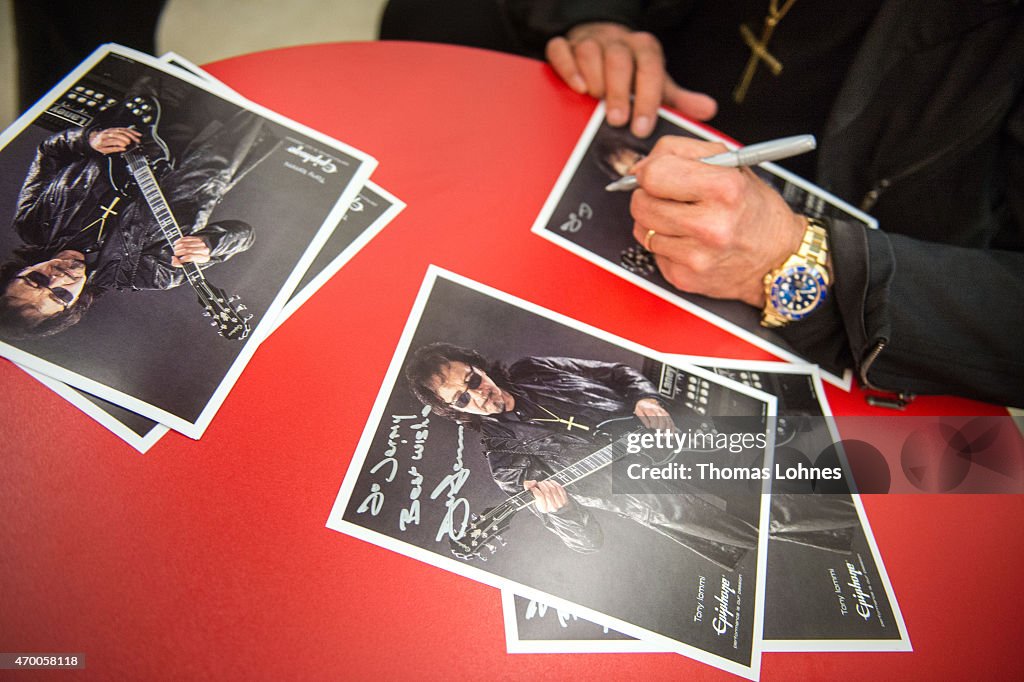 Tony Iommi Visits Gibson At Musikmesse Frankfurt