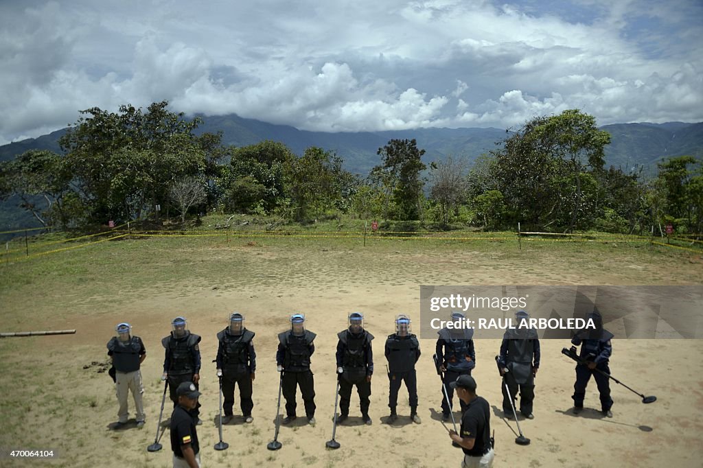 COLOMBIA-CONFLICT-LANDMINES