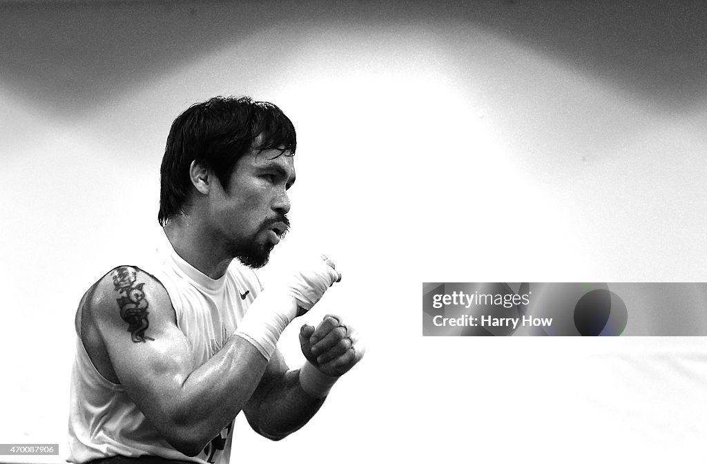 Manny Pacquiao Prepares for Floyd Mayweather Jr.