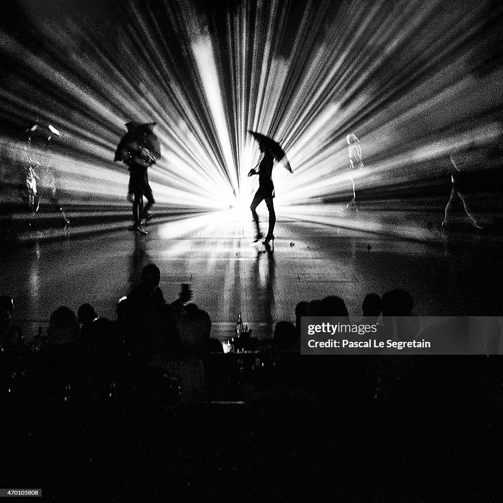 Gettygram View Of The New Lido Revue :  'Paris Merveilles' Created And Directed By Franco Dragone