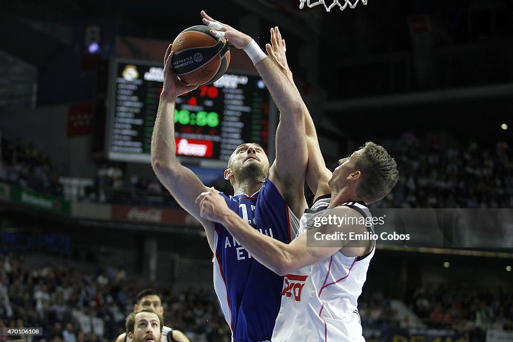 Real Madrid v Anadolu Efes Istanbul - Turkish Airlines Euroleague Play Off