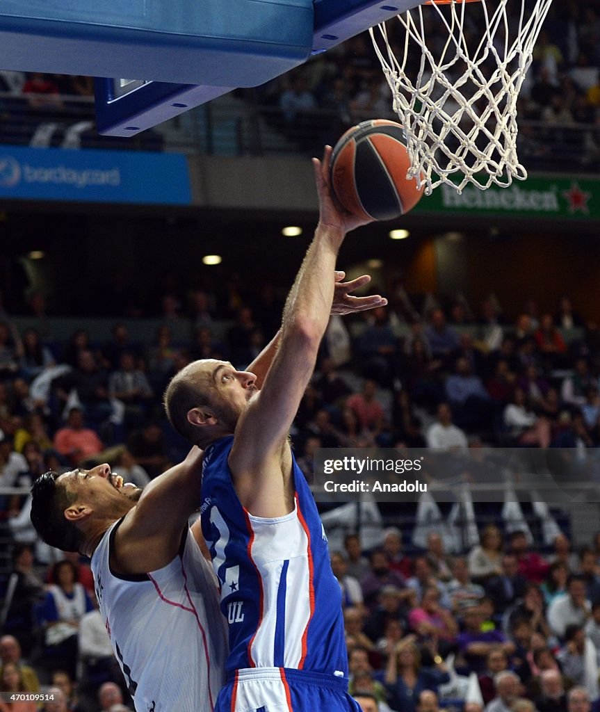 Real Madrid vs Anadolu Efes: Turkish Airlines Euroleague