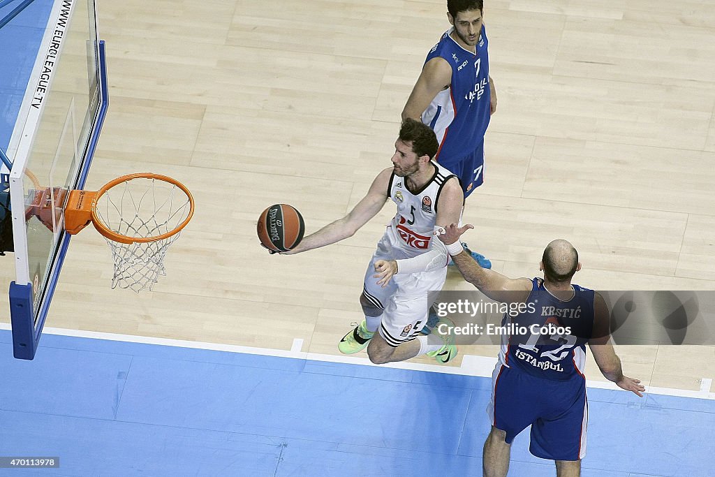 Real Madrid v Anadolu Efes Istanbul - Turkish Airlines Euroleague Play Off