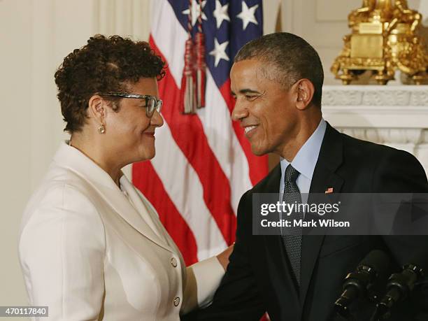 Elizabeth Rae Nee Alexander Elizabeth Alexander (Poet) Photos et images de collection - Getty Images