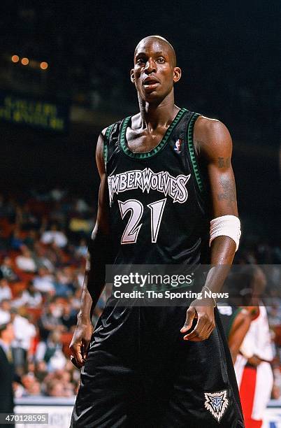 Kevin Garnett of the Minnesota Timberwolves during the game against the Houston Rockets on February 26, 1998 at Compaq Center in Houston, Texas.
