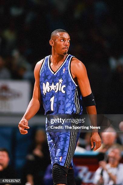 Anfernee Hardaway of the Orlando Magic during the game against the Charlotte Hornets on March 28, 1999 at Charlotte Coliseum in Charlotte, North...