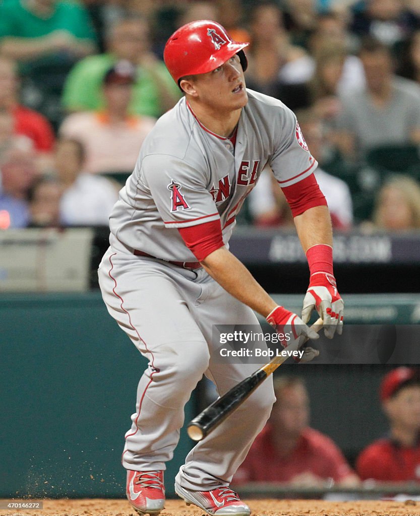 Los Angeles Angels of Anaheim v Houston Astros