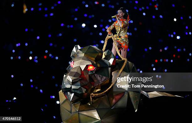 Singer Katy Perry performs during the Pepsi Super Bowl XLIX Halftime Show at University of Phoenix Stadium on February 1, 2015 in Glendale, Arizona.