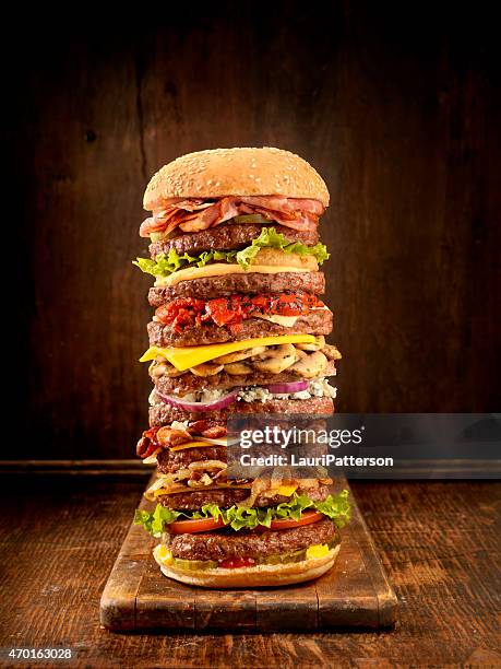 favourite burger toppings - large cucumber stockfoto's en -beelden
