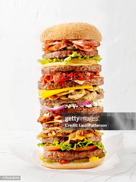 favourite burger toppings - large cucumber stockfoto's en -beelden