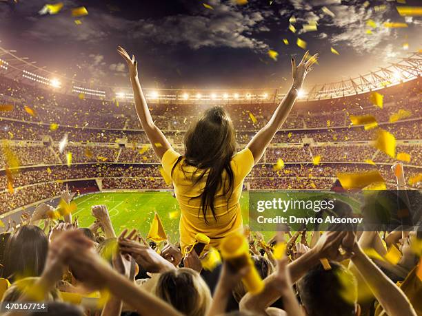 fans beim stadion - female fans brazil stock-fotos und bilder