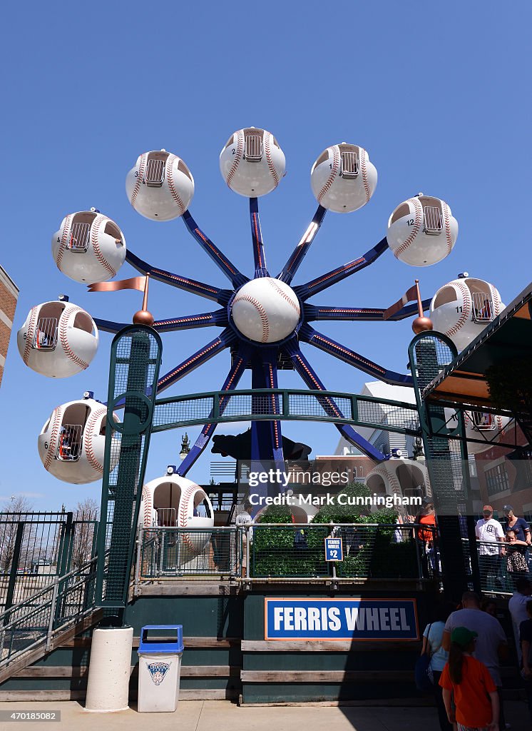 A detailed view of the Comerica Park Ferris Wheel during the game  Fotografía de noticias - Getty Images