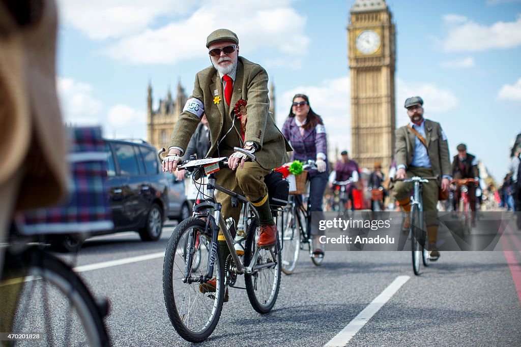 The Tweed Run 2015