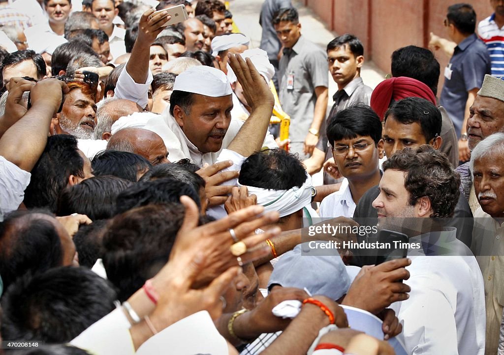 Congress Vice President Rahul Gandhi Meets Farmers In Delhi