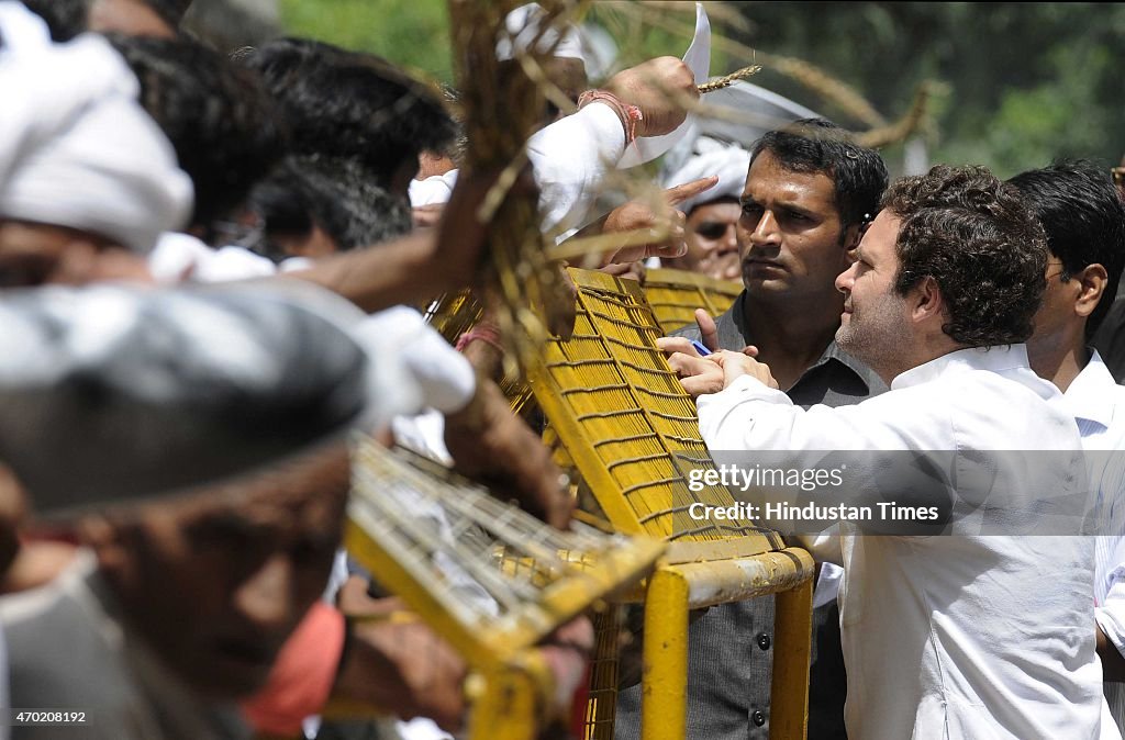 Congress Vice President Rahul Gandhi Meets Farmers In Delhi