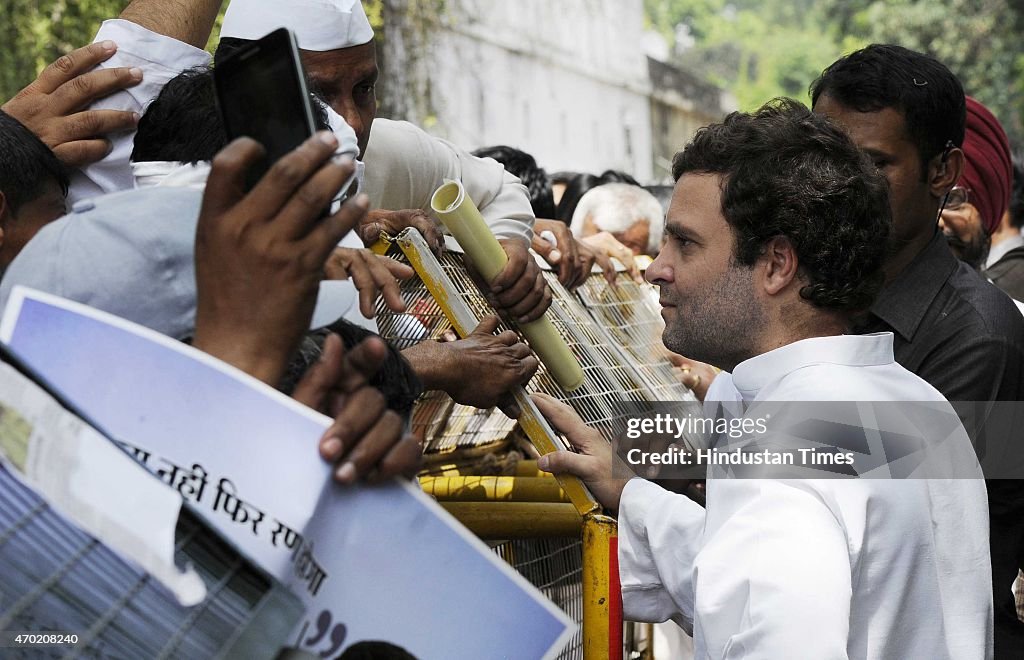 Congress Vice President Rahul Gandhi Meets Farmers In Delhi