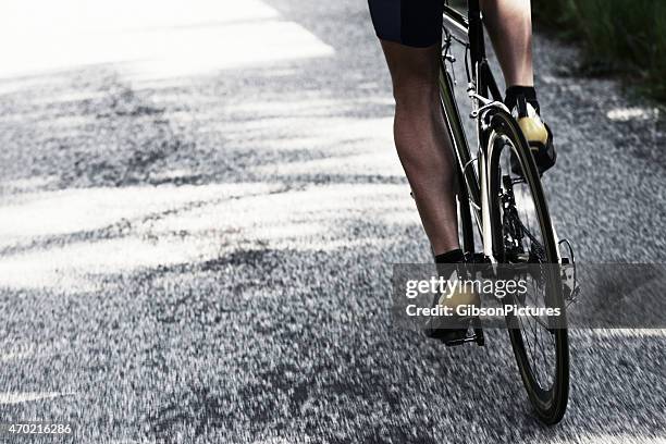road bicycle rider man - training wheels stock pictures, royalty-free photos & images