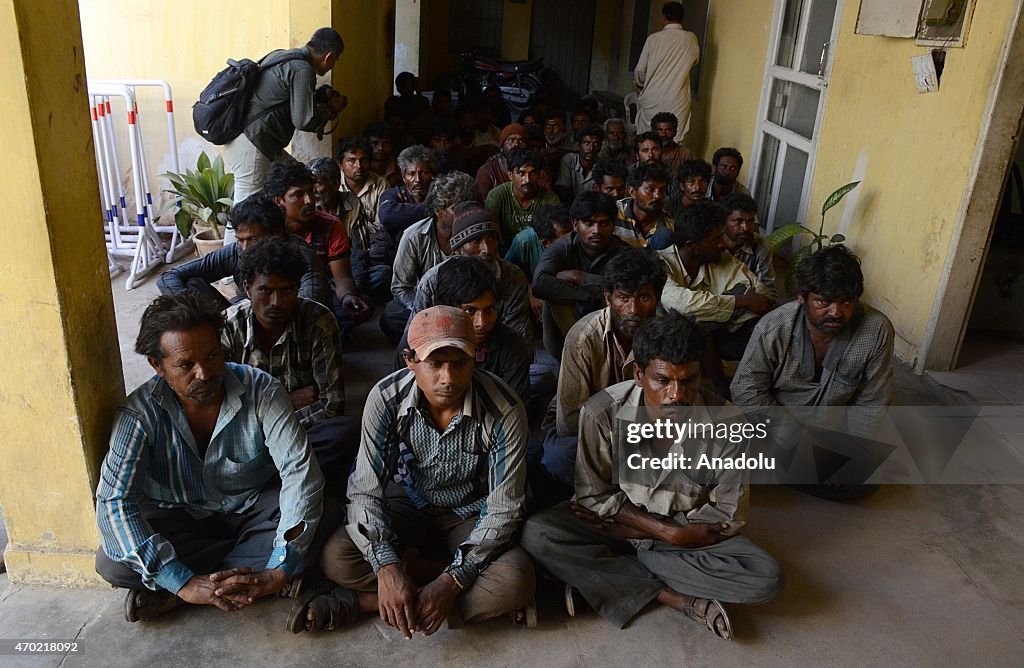 Pakistan arrests 47 Indian fishermen