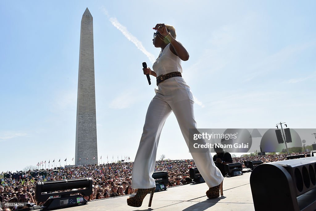 Global Citizen 2015 Earth Day On National Mall To End Extreme Poverty And Solve Climate Change - Show