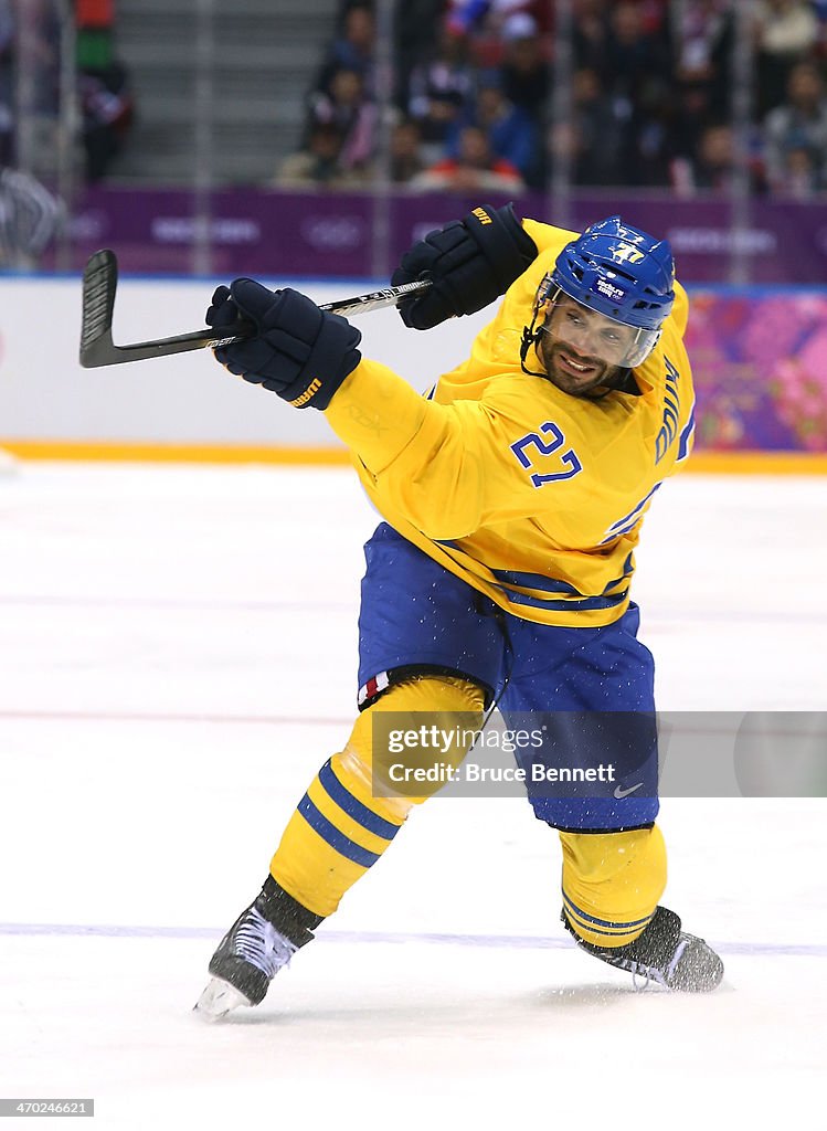 Ice Hockey - Winter Olympics Day 12 - Sweden v Slovenia