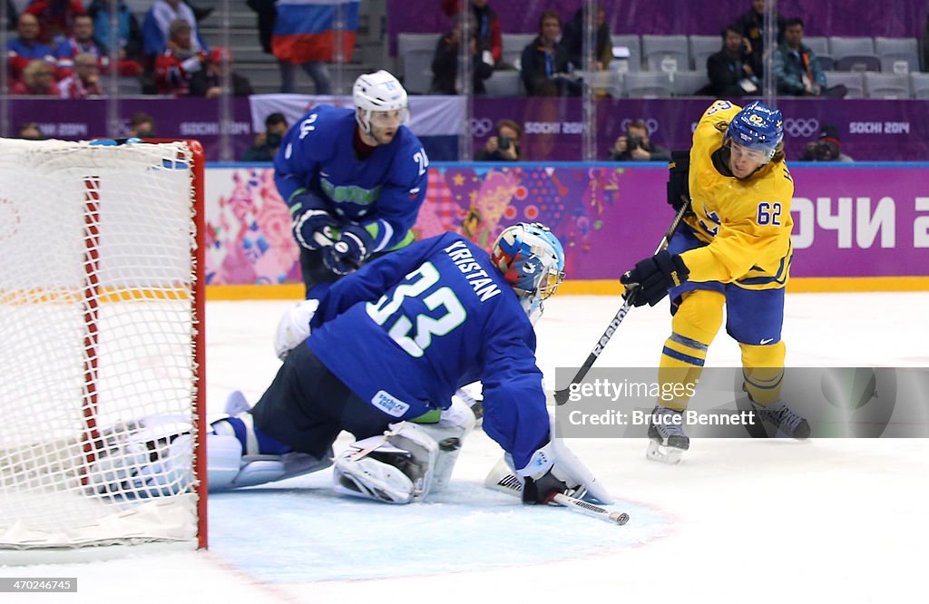 Ice Hockey - Winter Olympics Day 12 - Sweden v Slovenia