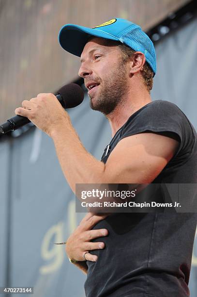 Musician Chris Martin performs onstage during Global Citizen 2015 Earth Day on National Mall to end extreme poverty and solve climate change on April...