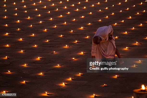 in the land of lights - india diwali lights stockfoto's en -beelden