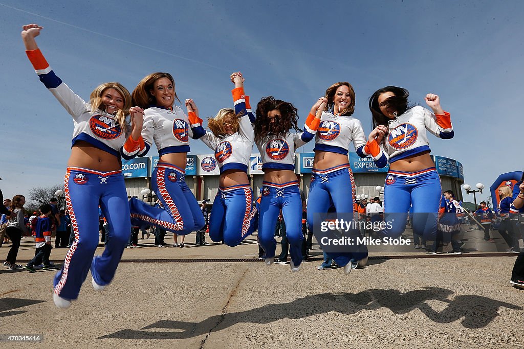 Washington Capitals v New York Islanders - Game Three