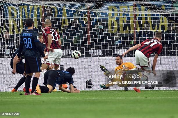 Milan's defender from Brazil Alex Rodrigo Dias da Costa kicks the ball during the Italian Serie A football match Inter Milan vs AC Milan at the San...