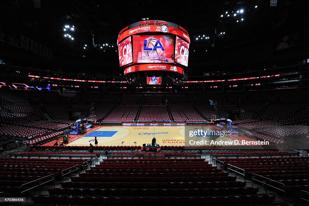 San Antonio Spurs v Los Angeles Clippers - Game One