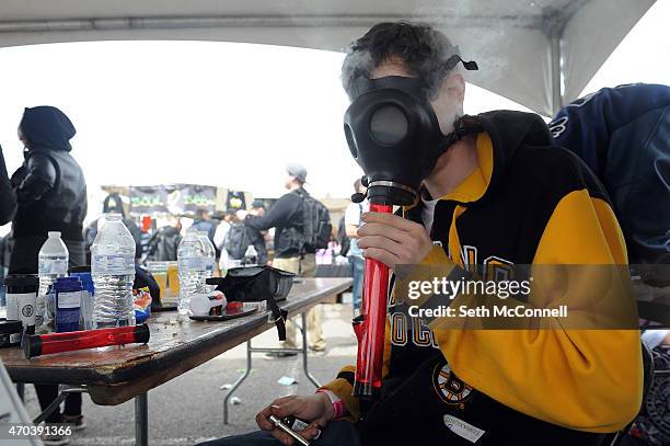 Mask Rip Off 44 Rip Off Mask Stock Photos, High-Res Pictures, and Images - Getty Images