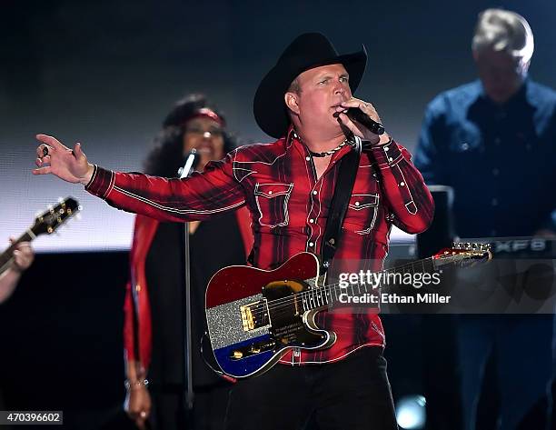 Honoree Garth Brooks performs onstage during the 50th Academy of Country Music Awards at AT&T Stadium on April 19, 2015 in Arlington, Texas.