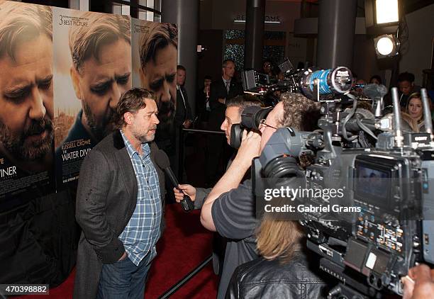 Russell Crowe attends a screening of 'The Water Diviner' at Kerasotes Showplace ICON on April 19, 2015 in Chicago, Illinois.