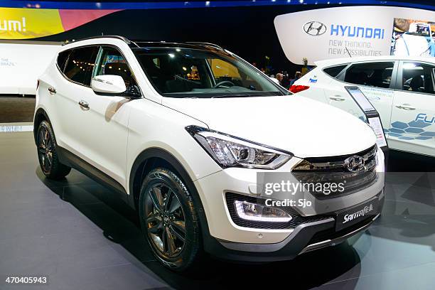 hyundai santa fe - santa fe stockfoto's en -beelden