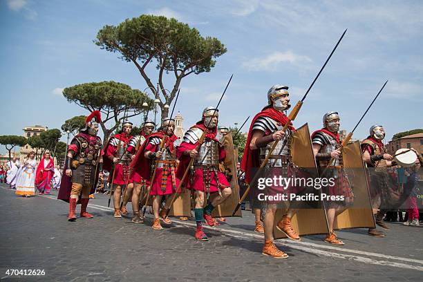 The parade, with groups of historical re-enactment from Italy and Europe, leaving from the Circus Maximus to Via dei Fori Imperiali.