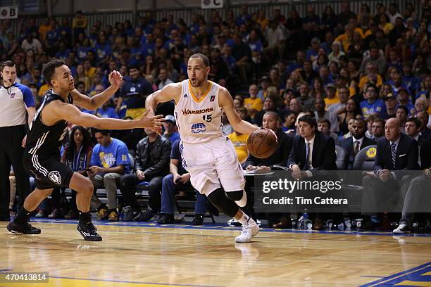 Mychel Thompson of the Santa Cruz Warriors dribbles the ball against the Austin Spurs during the Western Conference Final NBA D-League game on April...