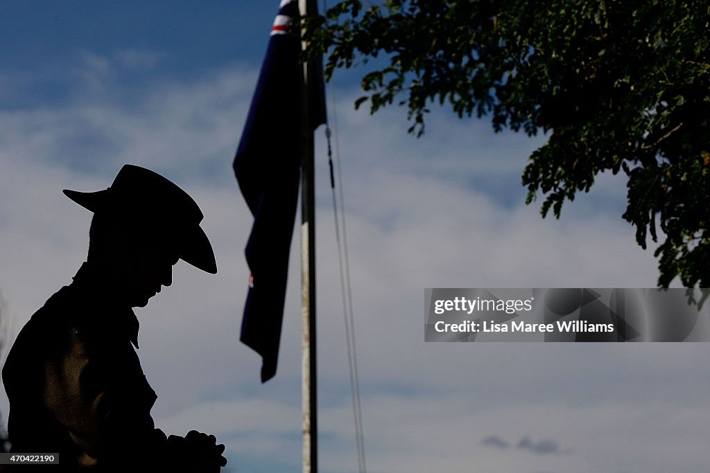 Anzac Troop Train Re-enacts Historic Journey Through Queensland To Mark Gallipoli Centenary