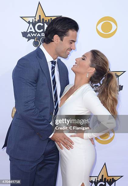 Professional football player Eric Decker and singer Jessie James Decker attend the 50th Academy Of Country Music Awards at AT&T Stadium on April 19,...