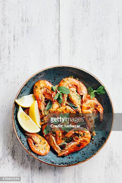 gamberi al chimichurri - shrimp foto e immagini stock