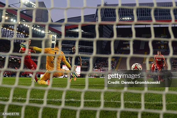 Simon Zoller of 1. FC Kaiserslautern scores their first goal past goalkeeper Fabio Coltorti of RB Leipzig during the Second Bundesliga match between...