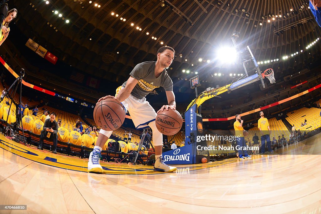 New Orleans Pelicans v Golden State Warriors - Game One