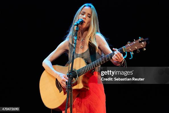 Heather Nova Performs In Berlin Heather Nova Performs In Berlin