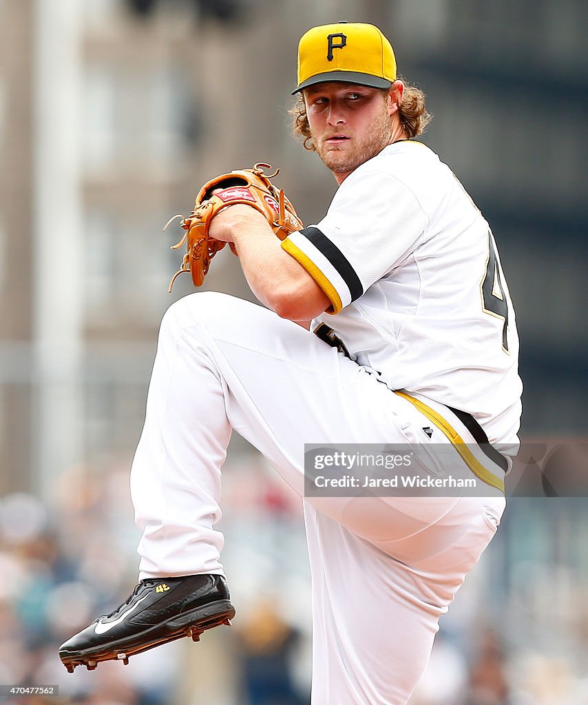 Milwaukee Brewers v Pittsburgh Pirates